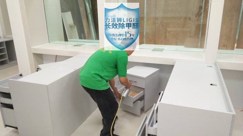 成都银行空气治理施工